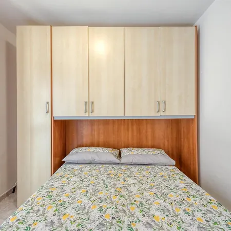 A Torre Pali Sul Mare Apartment
